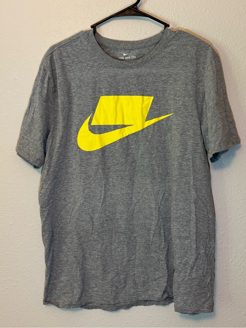 Nike Futura Block Logo Tee Volt Size Large